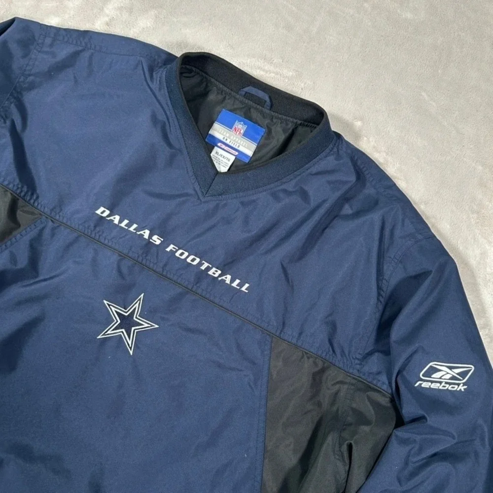 Reebok Dallas Cowboys NFL Team Apparel On Field Pullover Jacket XL Center Logo